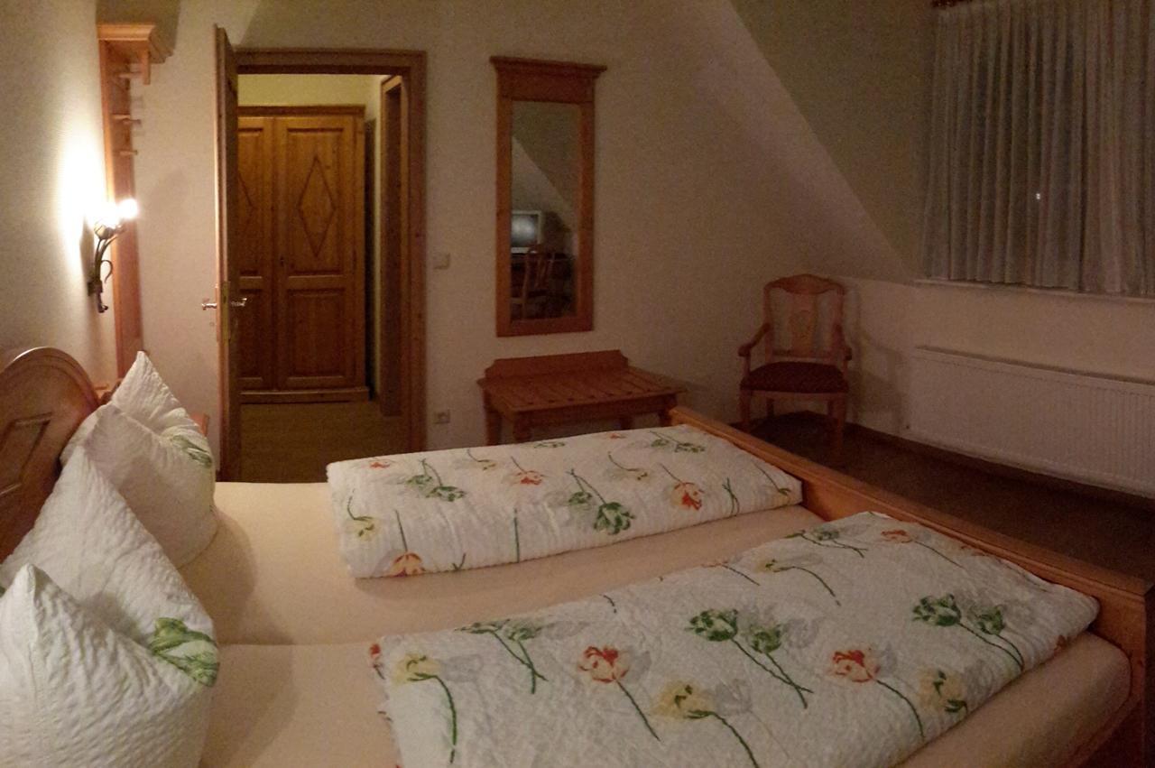 Hotel Gruner Hahn Schippach  Værelse billede